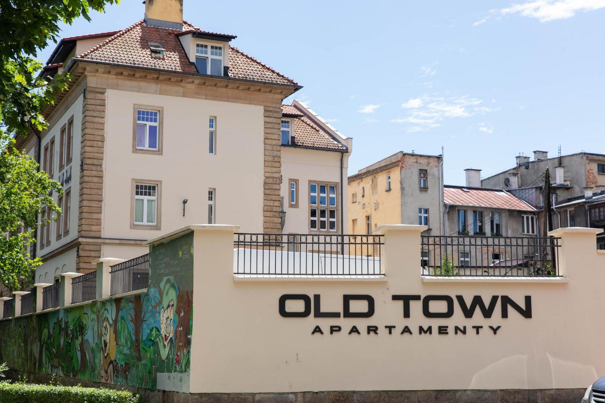 Apartament Old Town Premium Z Balkonem Apartment Klodzko Bagian luar foto